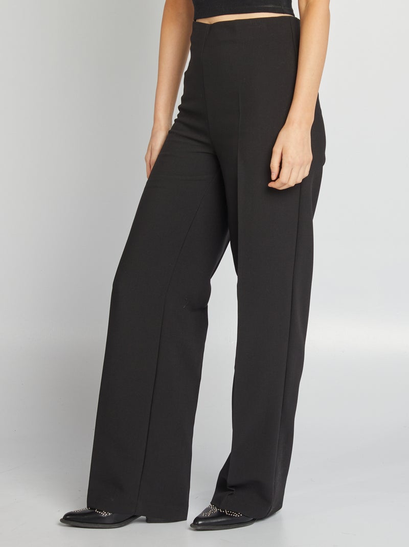 Pantaloni con pinces taglio dritto nero - Kiabi