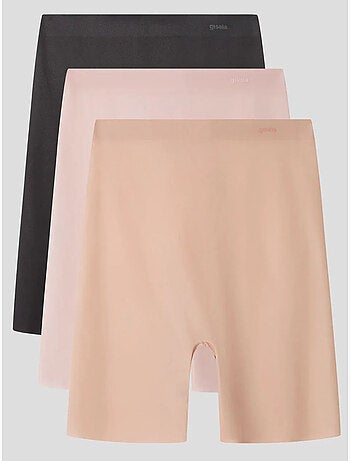 Pantaloni con rifiniture termofuse e taglio laser