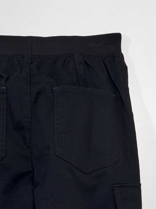 Pantaloni con tasche con patta - Taglio più confortevole - Kiabi