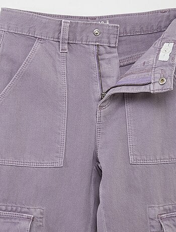 Pantaloni con tasche in denim