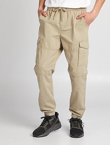 Pantaloni con tasche laterali