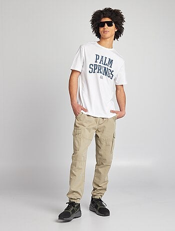 Pantaloni con tasche laterali