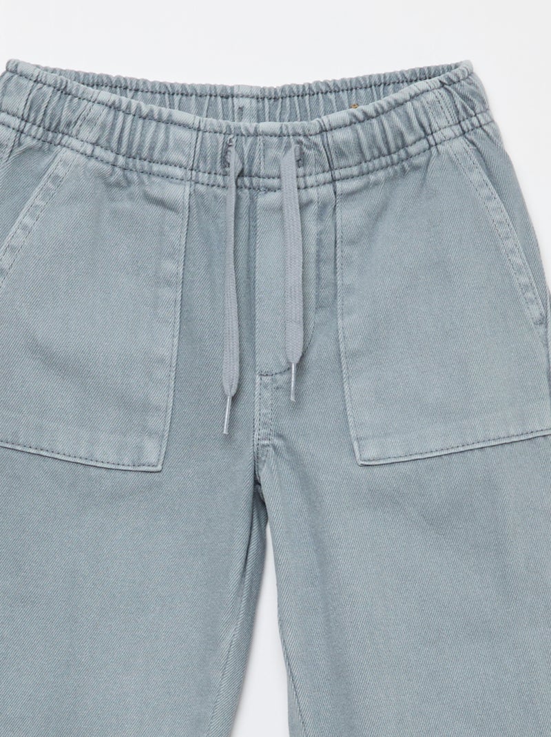 Pantaloni con tasche rettangolari - Taglio più aderente Blu - Kiabi