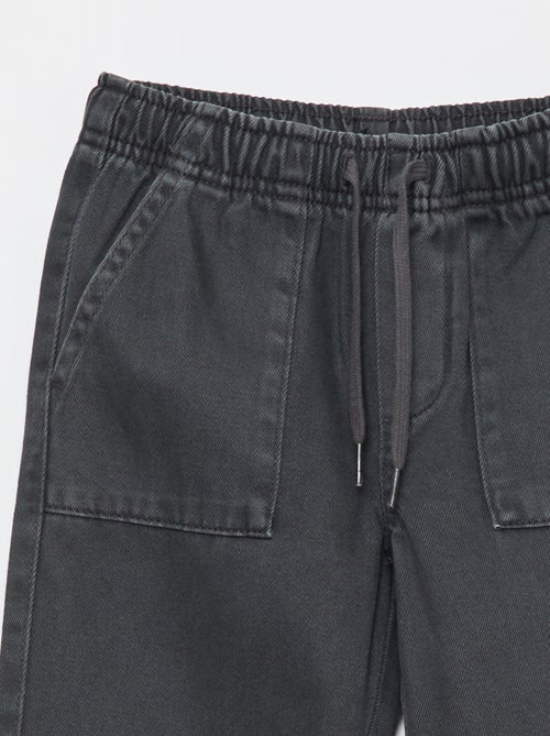 Pantaloni con tasche rettangolari - Taglio più aderente - Kiabi