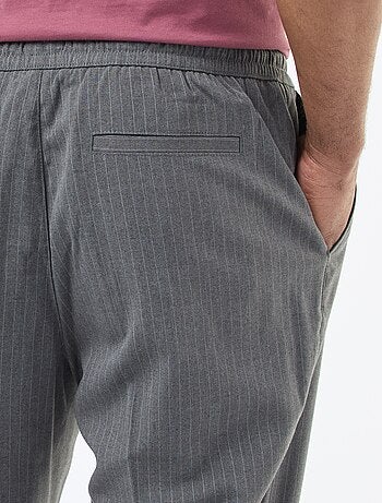 Pantaloni da città a righe sottili