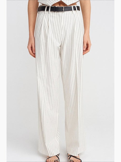 Pantaloni da donna a gamba dritta dilvin - Kiabi Pantaloni da donna a gamba dritta dilvin - Kiabi