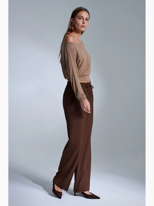 Pantaloni da donna in crêpe a gamba dritta dilvin - Kiabi Pantaloni da donna in crêpe a gamba dritta dilvin - Kiabi
