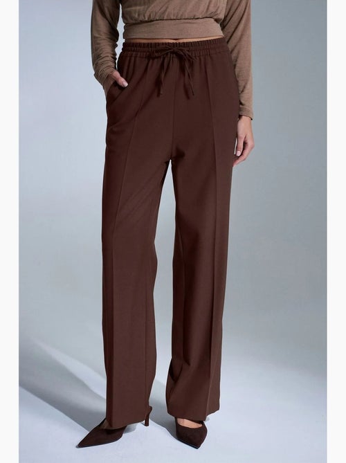 Pantaloni da donna in crêpe a gamba dritta dilvin - Kiabi Pantaloni da donna in crêpe a gamba dritta dilvin - Kiabi