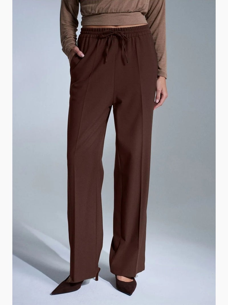 Pantaloni da donna in crêpe a gamba dritta dilvin Marrone - Kiabi
