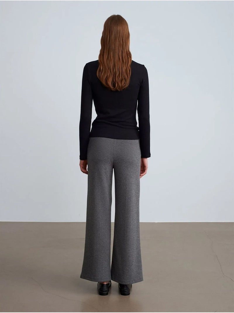 Pantaloni da donna in tessuto a gamba ampia a vita media Grigio antracite - Kiabi