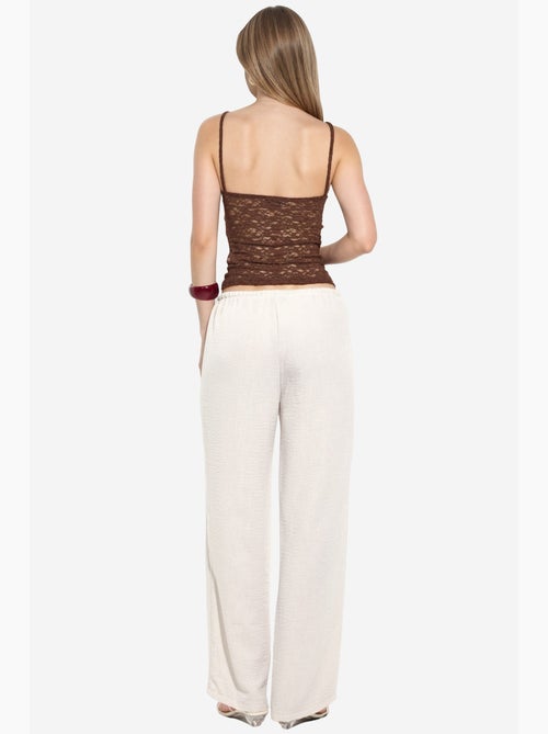 Pantaloni da donna in tessuto a gamba dritta busem - Kiabi Pantaloni da donna in tessuto a gamba dritta busem - Kiabi