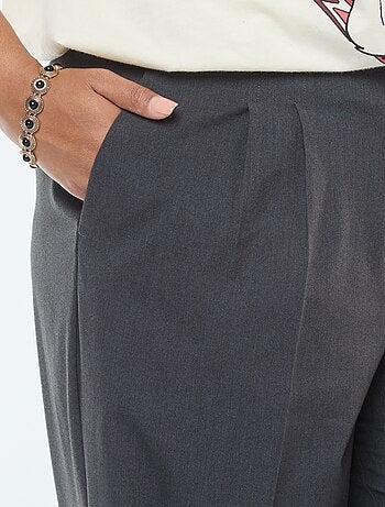Pantaloni sartoriali a vita alta e taglio ampio / wide leg