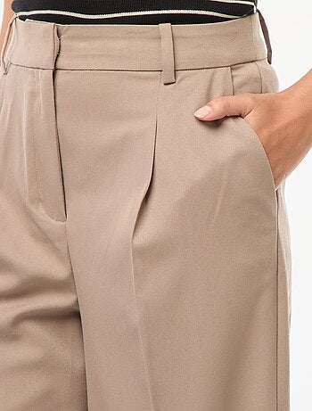 Pantaloni da tailleur taglio largo