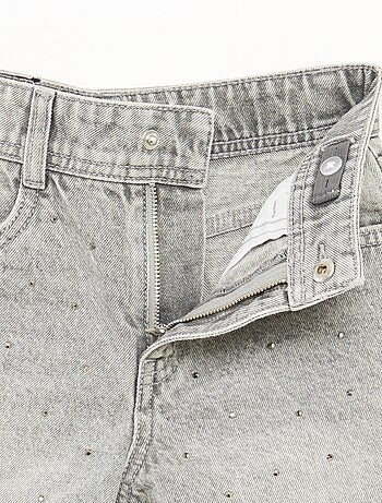 Pantaloni denim mom fit con strass