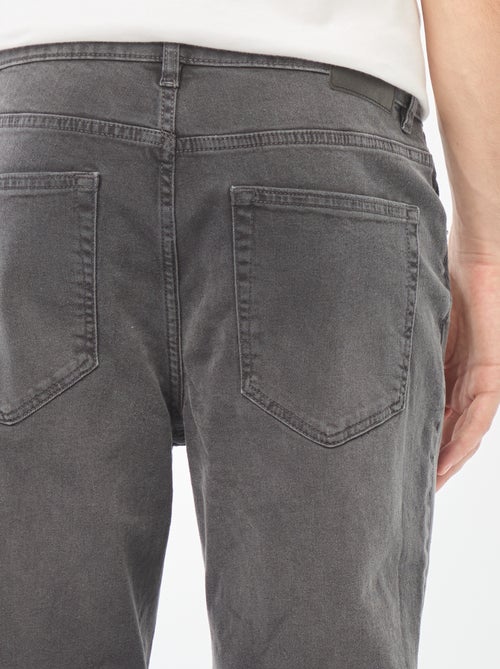 Pantaloni denim slim con 5 tasche - Kiabi