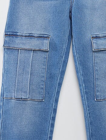 Pantaloni dritti - collezione facili da indossare