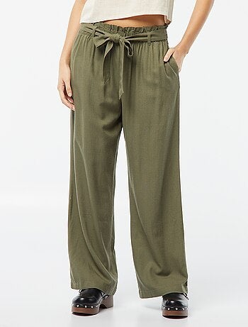 Pantaloni dritti con cintura da annodare in vita