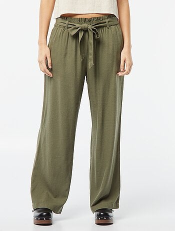 Pantaloni dritti con cintura da annodare in vita