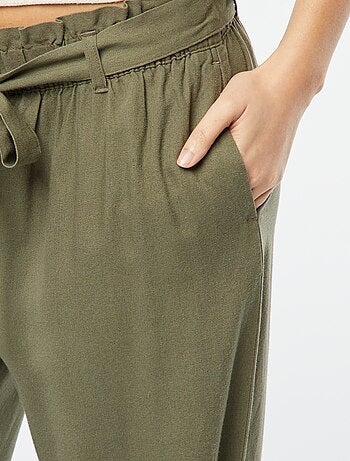 Pantaloni dritti con cintura da annodare in vita