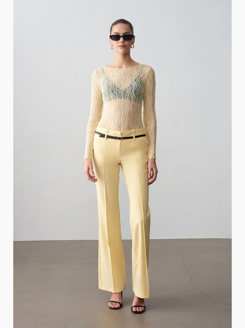 Pantaloni dritti in crêpe con cintura dilvin Giallo limone - Kiabi