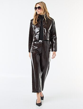 Pantaloni dritti in similpelle effetto 'pelle di serpente'