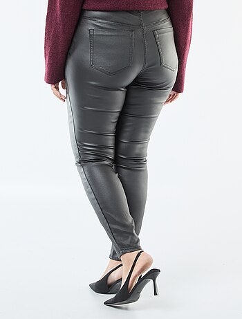 Pantaloni dritti in tessuto satinato
