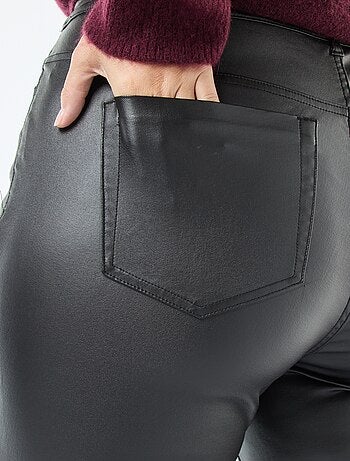 Pantaloni dritti in tessuto satinato