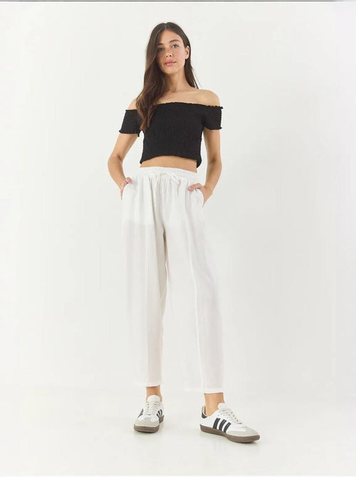 Pantaloni estivi con cintura e taglio carota e dettagli tascabili lucci - Kiabi