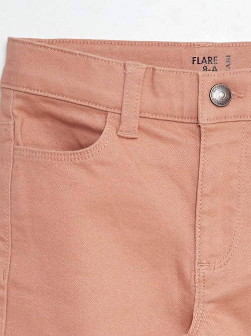 Pantaloni flare - Taglio + aderente - Kiabi