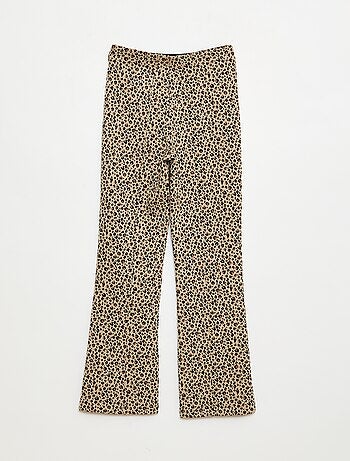 Pantaloni flare