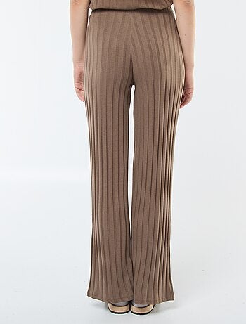 Pantaloni flare in maglia