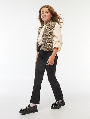 Pantaloni flare