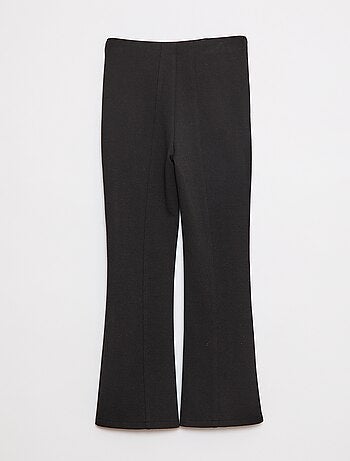 Pantaloni flare