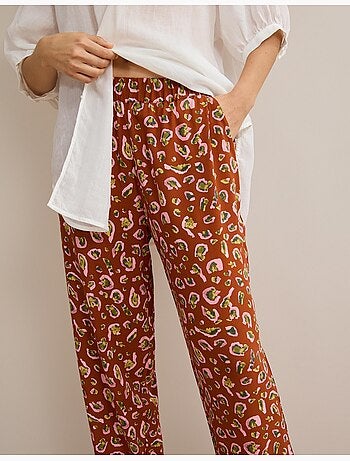 Pantaloni fluenti, mo fashion