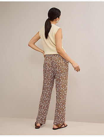 Pantaloni fluenti, mo fashion