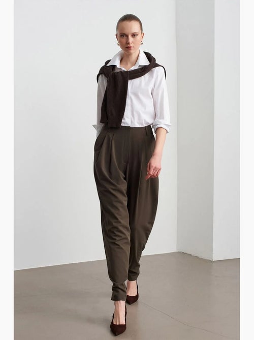 Pantaloni in crêpe a gamba ampia a vita alta da donna dilvin - Kiabi Pantaloni in crêpe a gamba ampia a vita alta da donna dilvin - Kiabi