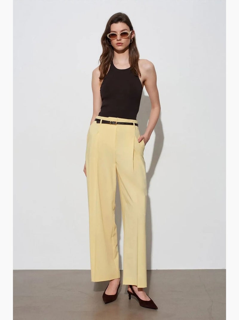 Pantaloni in crêpe a gamba ampia con cintura da donna dilvin Giallo limone - Kiabi