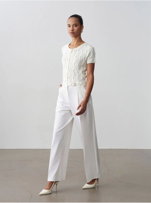 Pantaloni in crêpe a gamba ampia con cintura dilvin - Kiabi Pantaloni in crêpe a gamba ampia con cintura dilvin - Kiabi