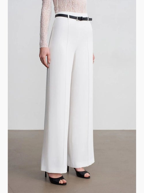 Pantaloni in crêpe a gamba ampia con cintura dilvin - Kiabi Pantaloni in crêpe a gamba ampia con cintura dilvin - Kiabi