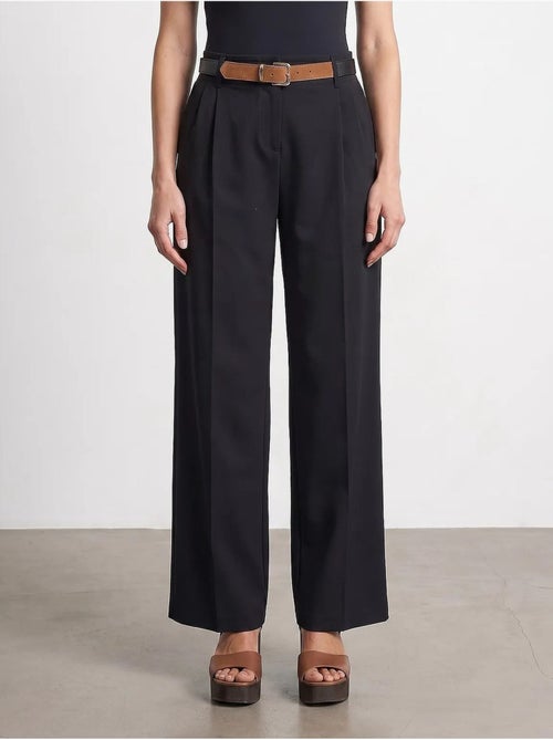 Pantaloni in crêpe a gamba ampia con cintura dilvin - Kiabi Pantaloni in crêpe a gamba ampia con cintura dilvin - Kiabi