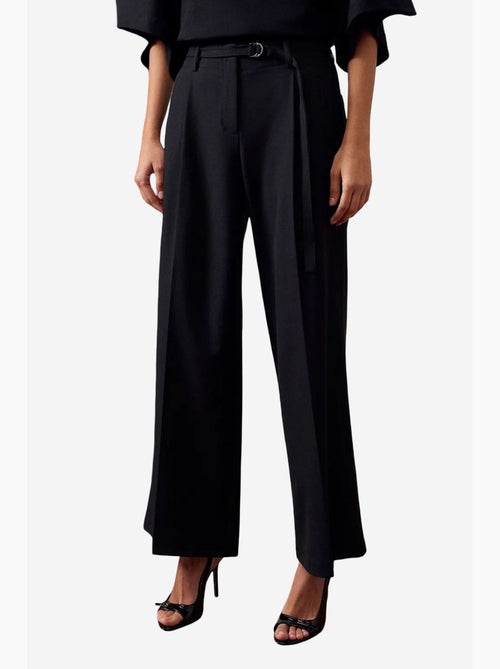 Pantaloni in crêpe a gamba ampia con cintura dilvin - Kiabi Pantaloni in crêpe a gamba ampia con cintura dilvin - Kiabi