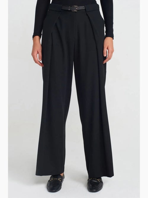 Pantaloni in crêpe a gamba ampia da donna con cintura dilvin - Kiabi Pantaloni in crêpe a gamba ampia da donna con cintura dilvin - Kiabi