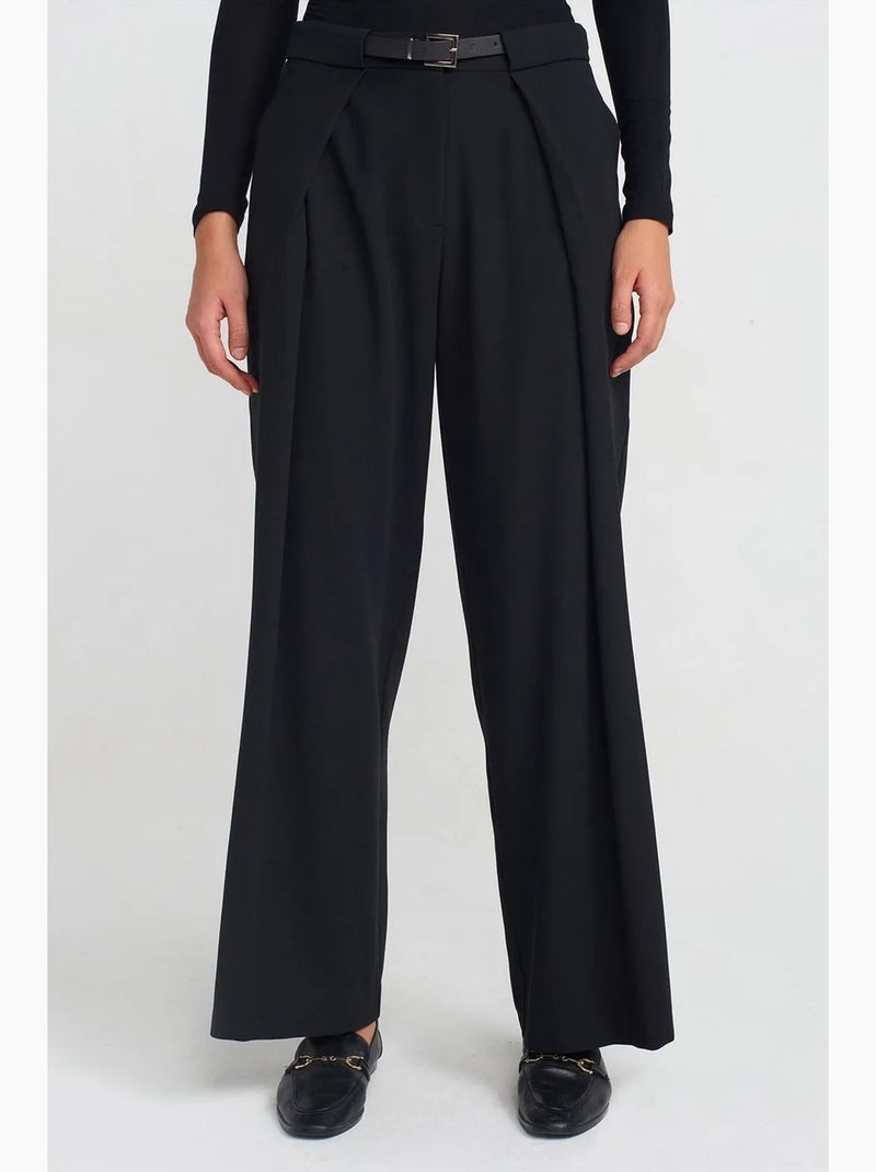 Pantaloni in crêpe a gamba ampia da donna con cintura dilvin Nero - Kiabi