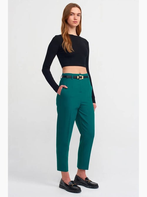Pantaloni in crêpe a vita alta a gamba dritta con cintura dilvin - Kiabi Pantaloni in crêpe a vita alta a gamba dritta con cintura dilvin - Kiabi