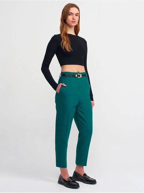 Pantaloni in crêpe a vita alta a gamba dritta con cintura - Kiabi Pantaloni in crêpe a vita alta a gamba dritta con cintura - Kiabi