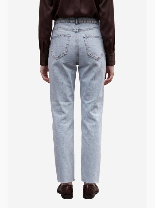 Pantaloni in denim a vita alta, lunghezza alla caviglia, gamba dritta, con tasche my fashion - Kiabi Pantaloni in denim a vita alta, lunghezza alla caviglia, gamba dritta, con tasche my fashion - Kiabi