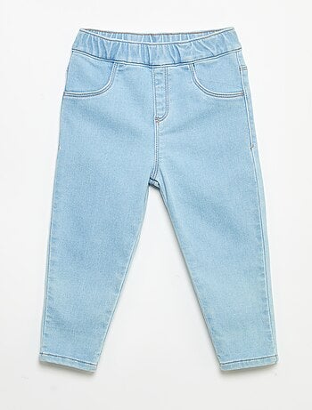 Pantaloni in denim con risvolto alla base