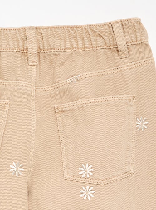 Pantaloni in denim ricamati - Kiabi Pantaloni in denim ricamati - Kiabi