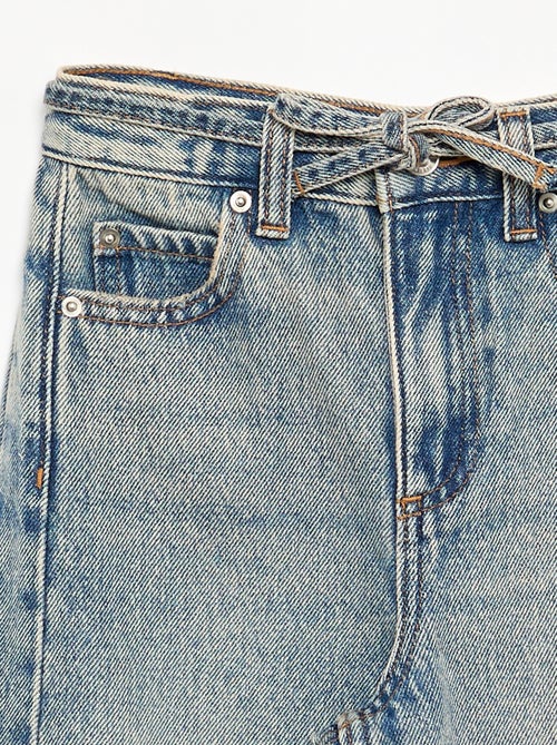 Pantaloni in denim taglio barrel con cintura - Kiabi