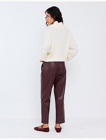 Pantaloni in ecopelle, mo fashion